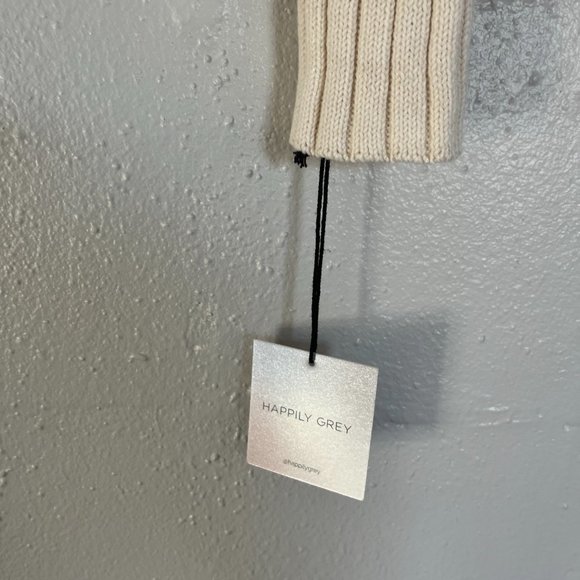 Happily Grey - Ribbed Top - Picture 4 of 8